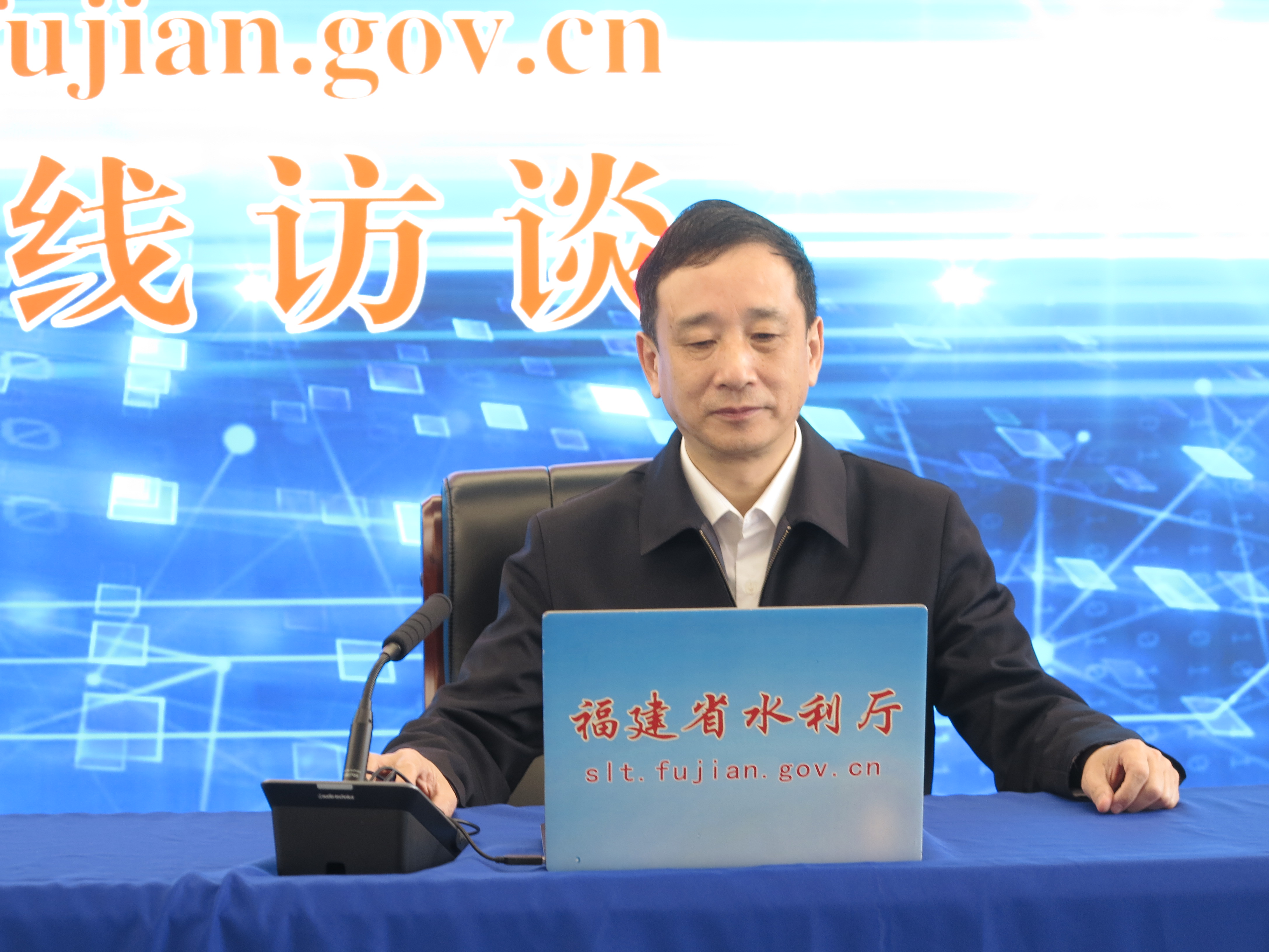施志群3.JPG